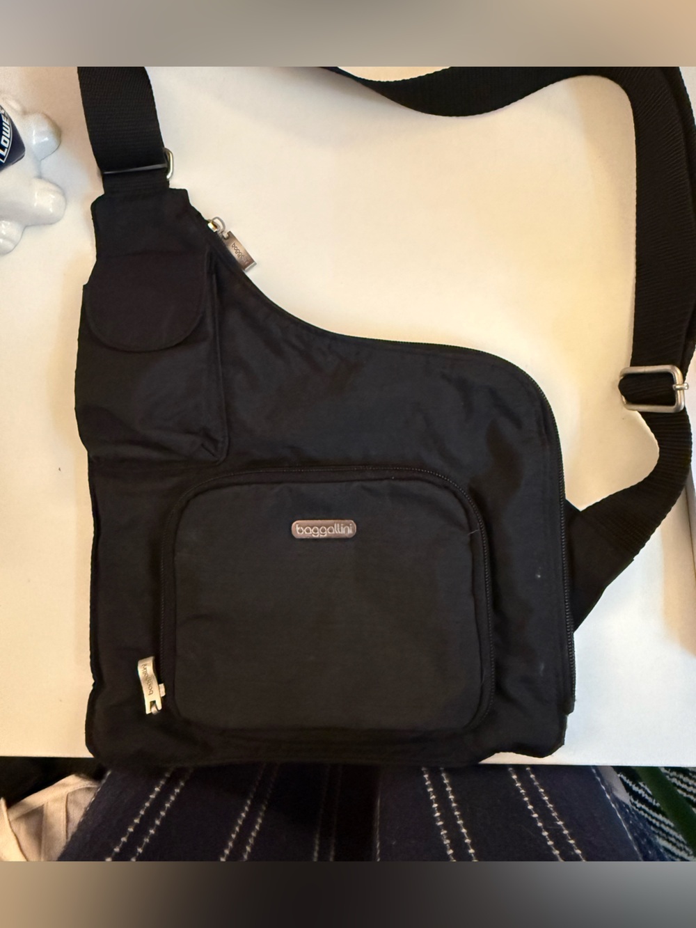 Baggallini Black Crossbody Sling Bag